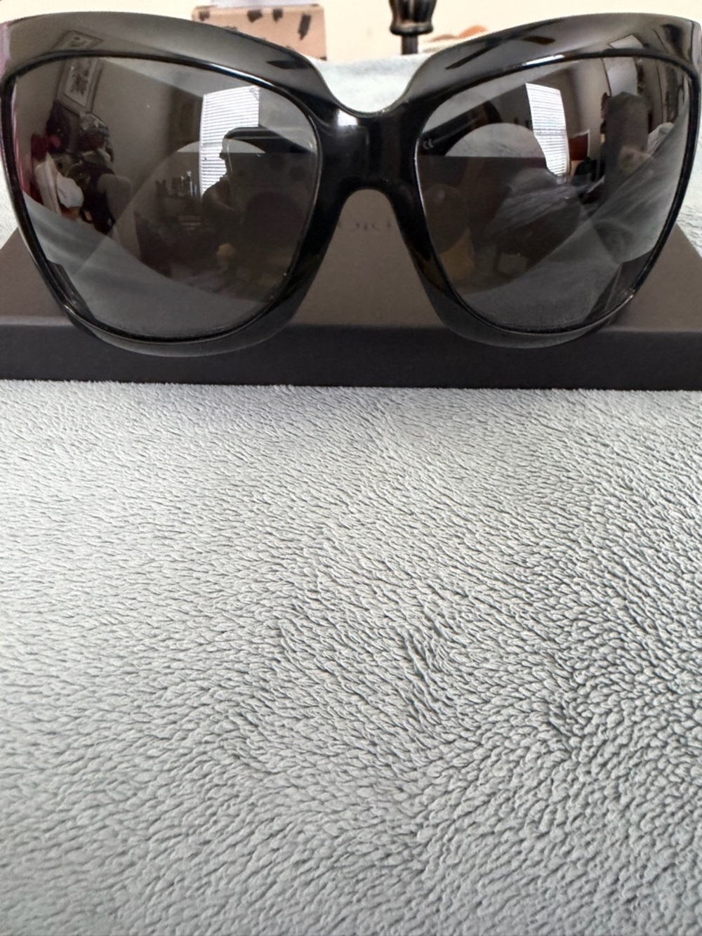 Stylish Black Oversized Sunglasses